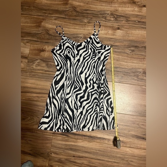 Tiger Zebra Animal Print Pjs top - Picture 7 of 8